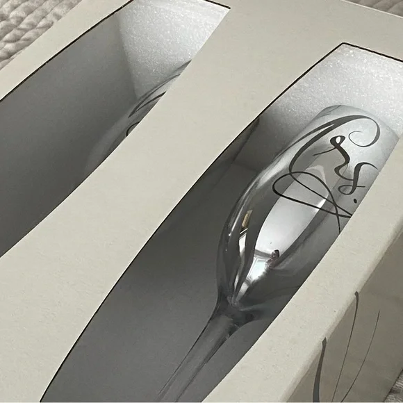 Cypress Home Wedding Day Décor Mr. and Mrs. Champagne Flutes - BRAND NEW!!! - Picture 4 of 13